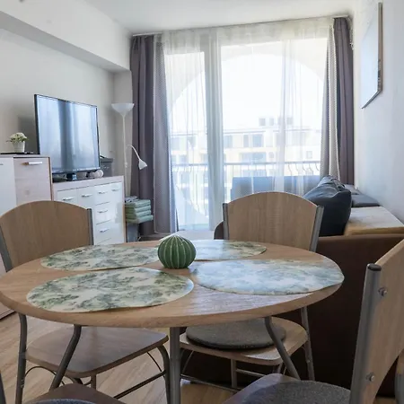 Seaforth Apartment