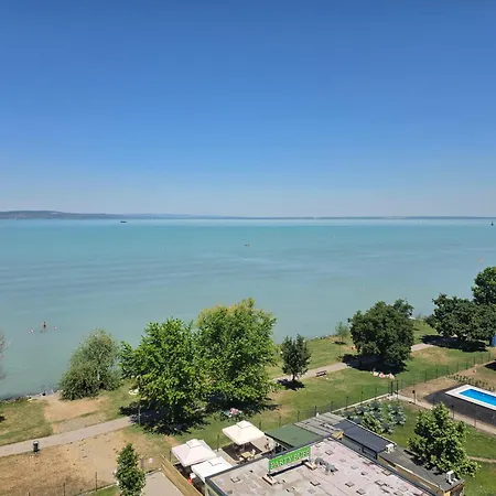 Seaforth Siófok